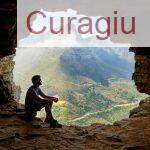 Hombre en una cueva