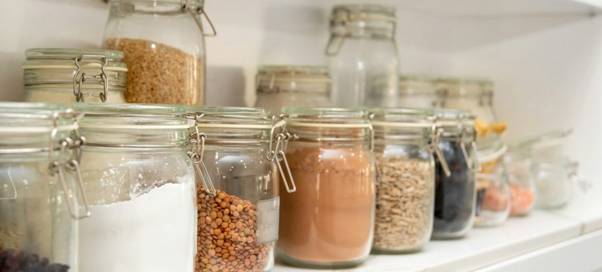 Cómo organizar la despensa para comprar menos y aprovechar mejor los alimentos