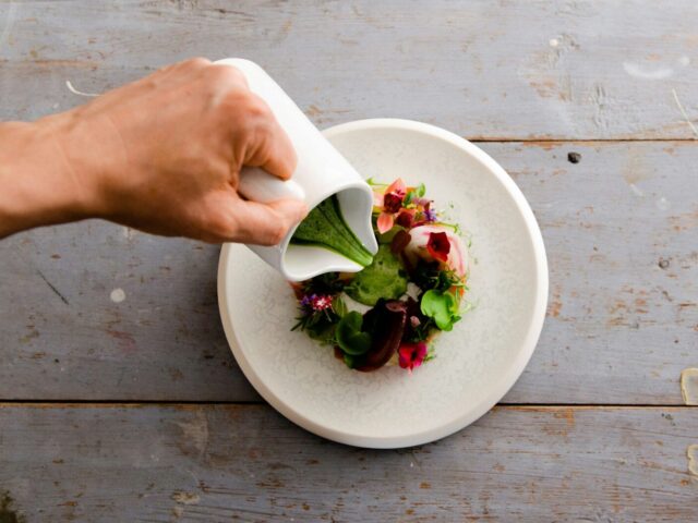 Cómo está cambiando nuestra forma de comer: 7 tendencias que ya se notan